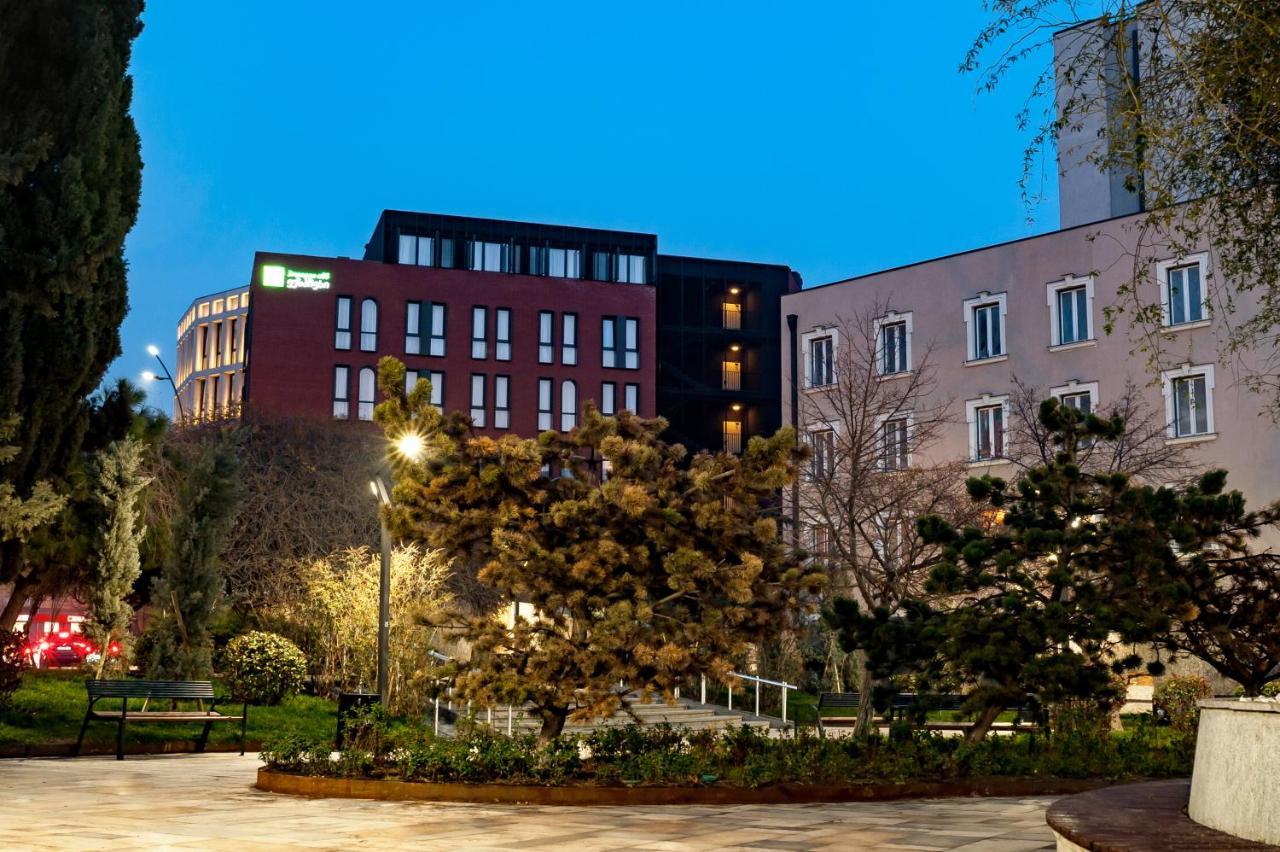 Holiday Inn Express Tbilisi Avlabari By Ihg Екстериор снимка