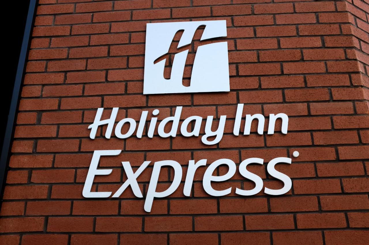 Holiday Inn Express Tbilisi Avlabari, An Ihg Hotel Екстериор снимка