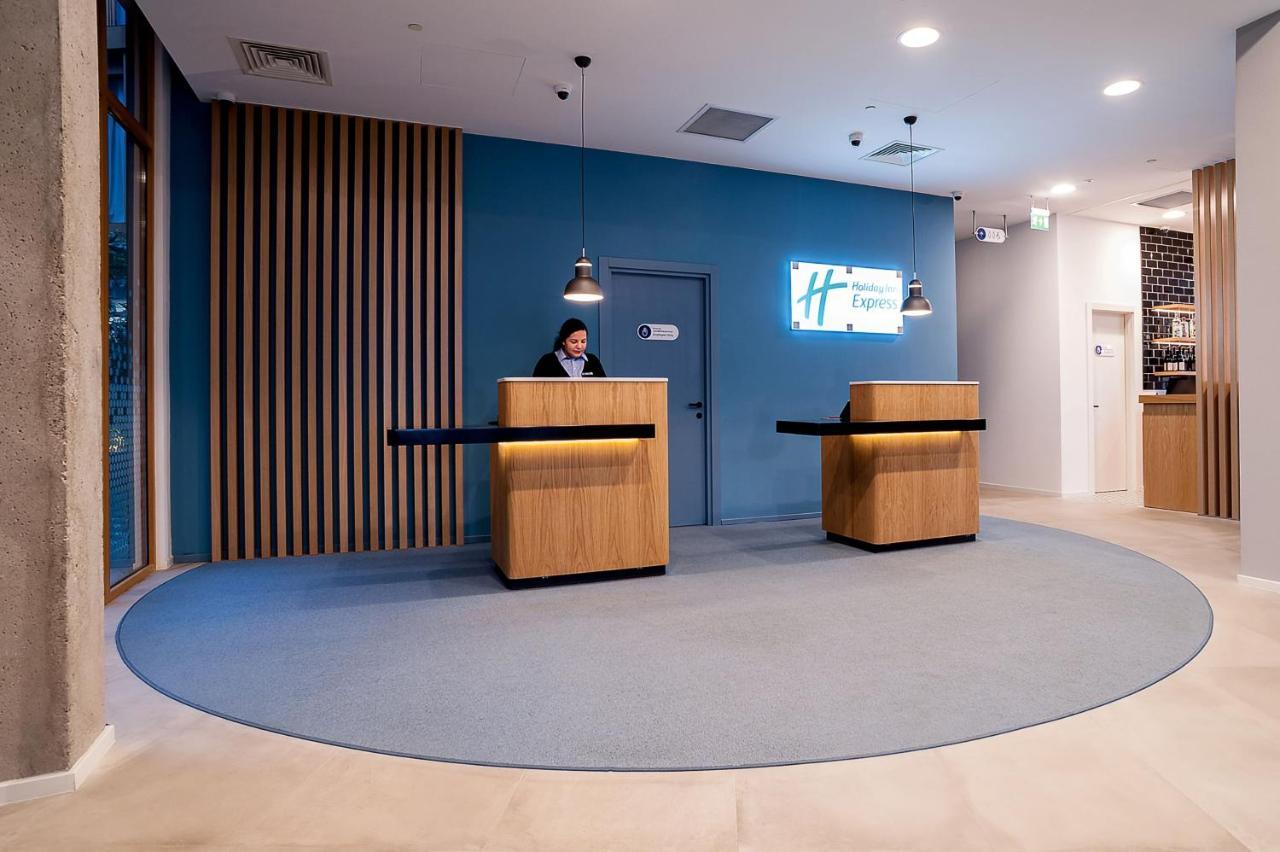 Holiday Inn Express Tbilisi Avlabari By Ihg Екстериор снимка