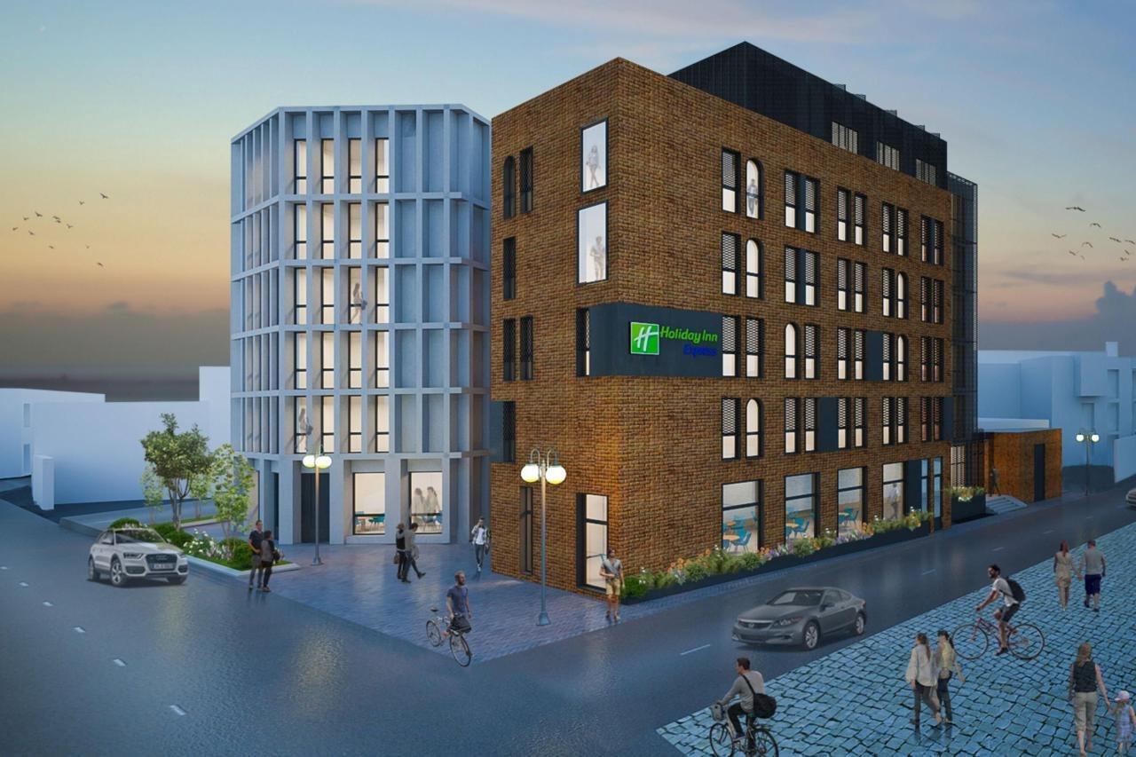 Holiday Inn Express Tbilisi Avlabari By Ihg Екстериор снимка