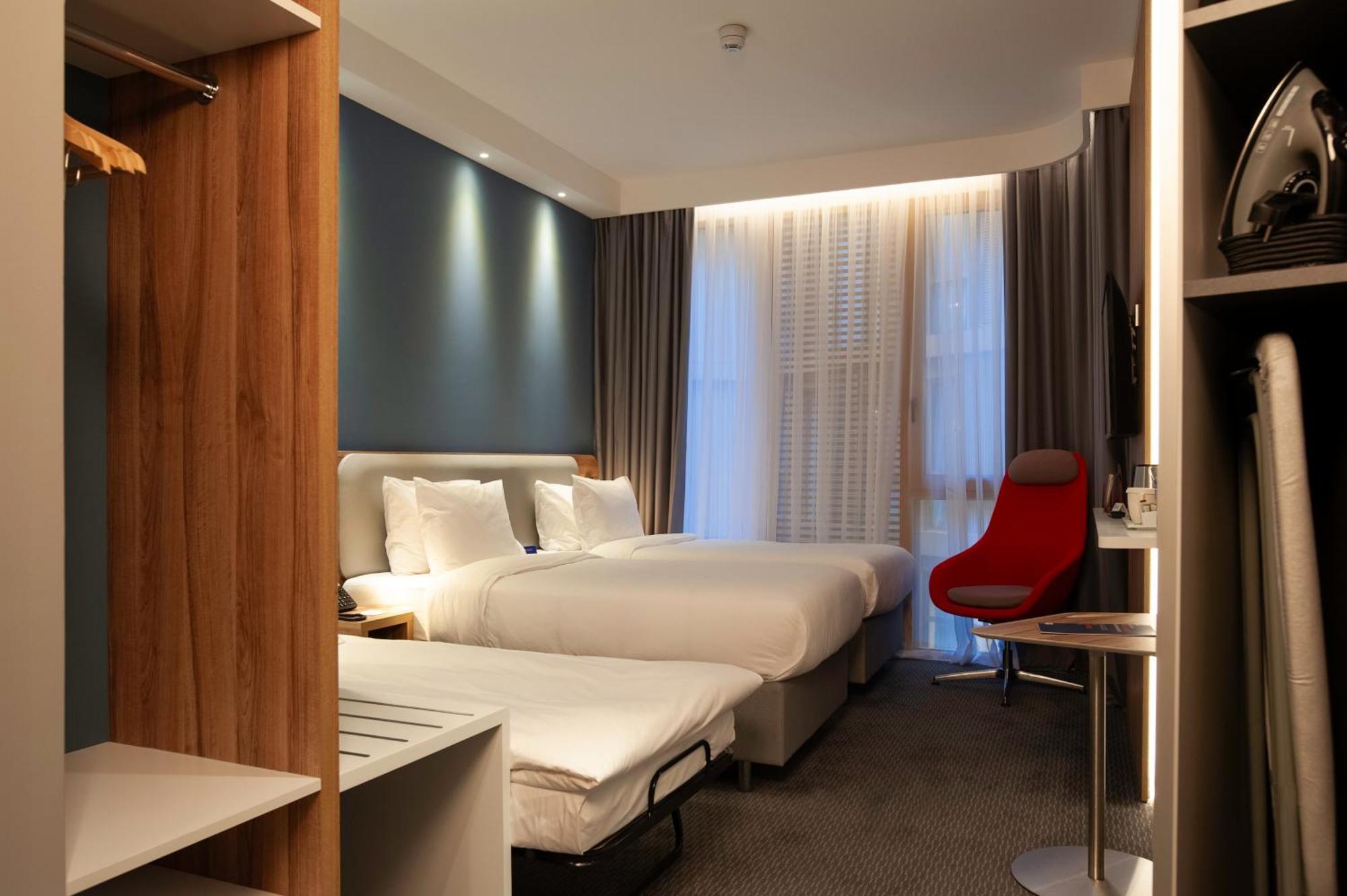 Holiday Inn Express Tbilisi Avlabari By Ihg Екстериор снимка